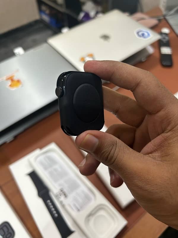 Apple Watch Series 10 46 mm Jet Black 4