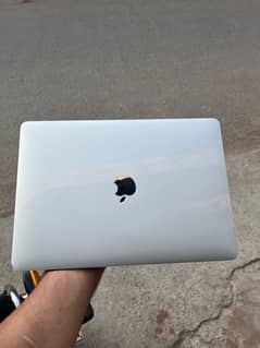 Macbook Air 2019 8/256gb