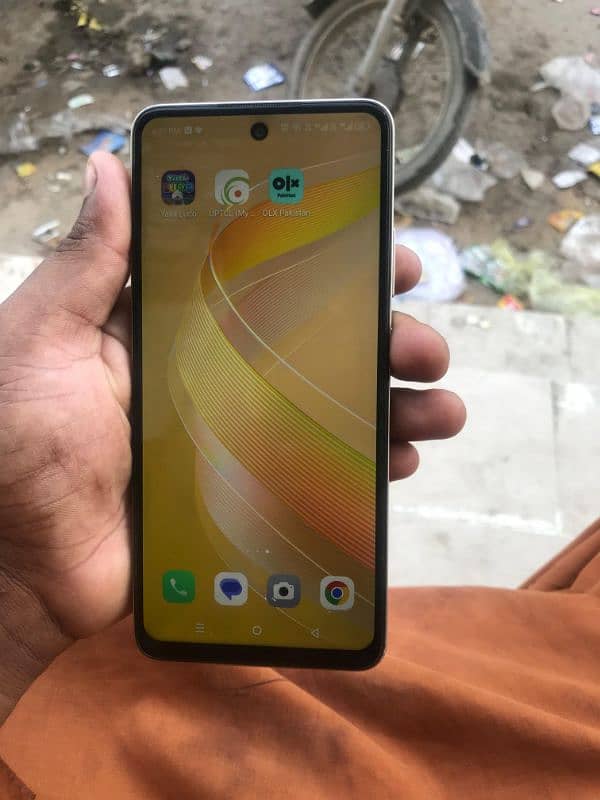 Infinix smart 8 1