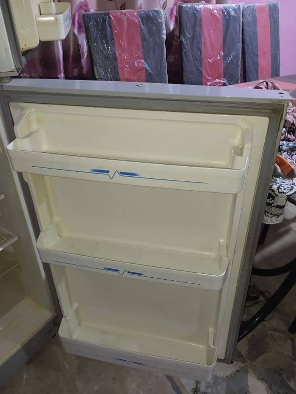 Haier Fridge- HRF-270 Refrigerator (Urgent Sale) 2