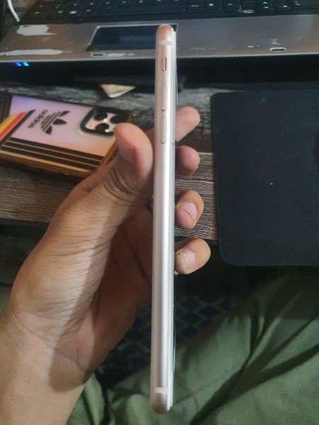 iphone 8plus 64Gb pta aprvd 2