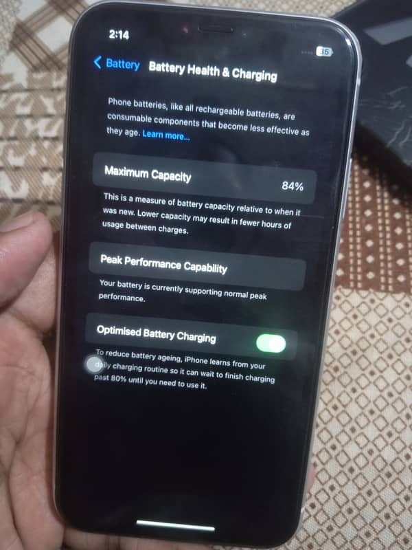 iPhone XR non pta factory unlock white colour True Tone okay 7