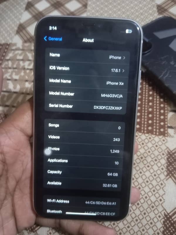 iPhone XR non pta factory unlock white colour True Tone okay 8