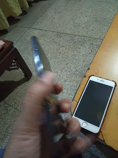 Samsung Galaxy A51, Excellent Condition 10/10 Single Han used, 4