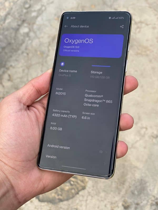 OnePlus 8 5G RAM 8GB ROM 128GB. 2