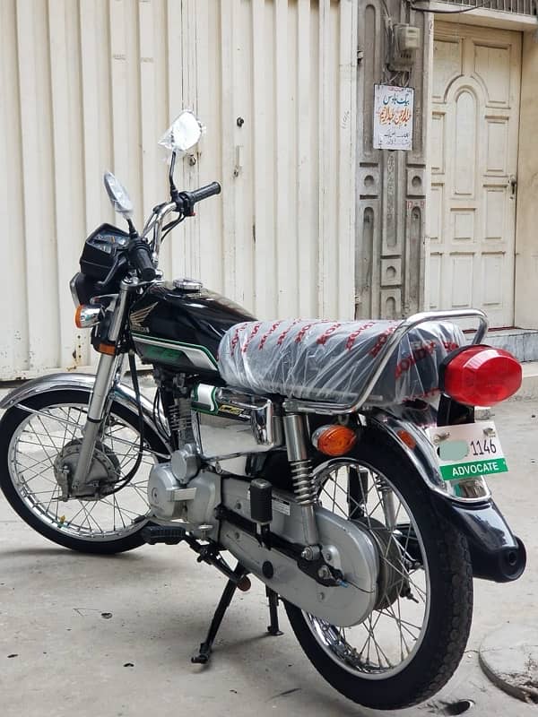 Honda CG 125 Self Start 2023 3