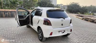 Toyota Vitz 2007 ( 2010 Register)