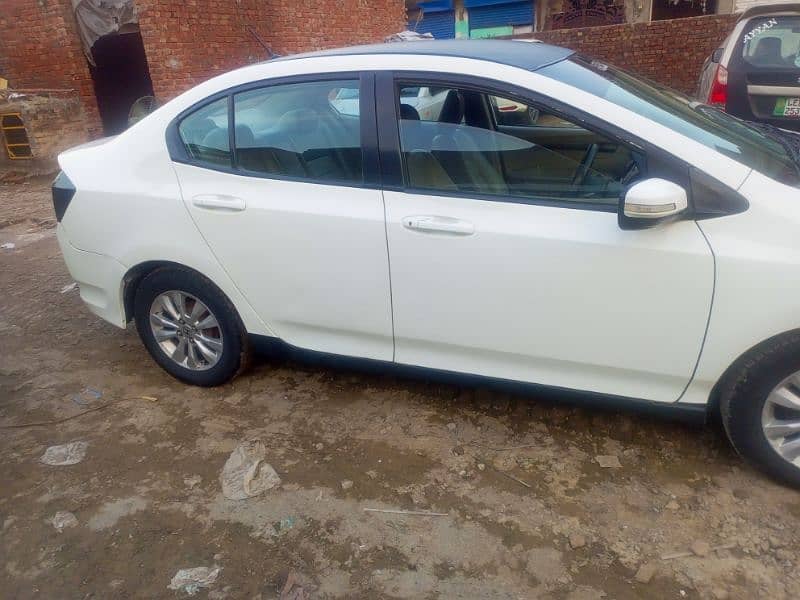 Honda City Aspire 2016 5