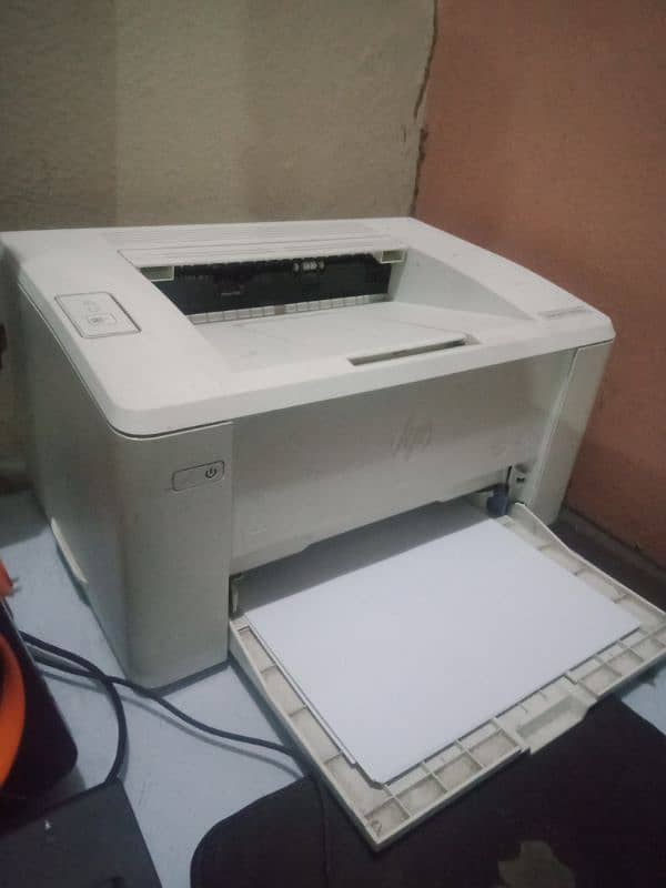 Printer Laser Jet pro M102a 1