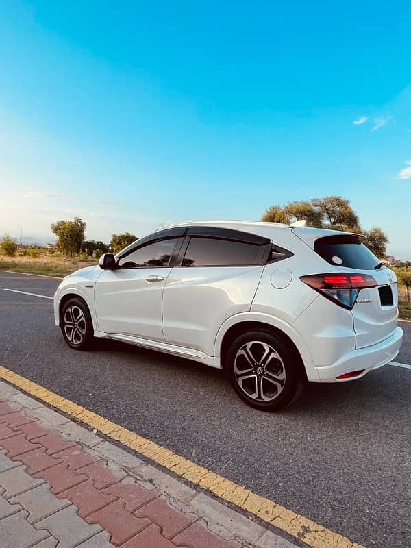 Honda Vezel 2016 3