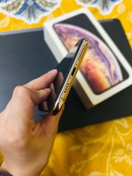 iphone XS max 64gb single sim approved 2