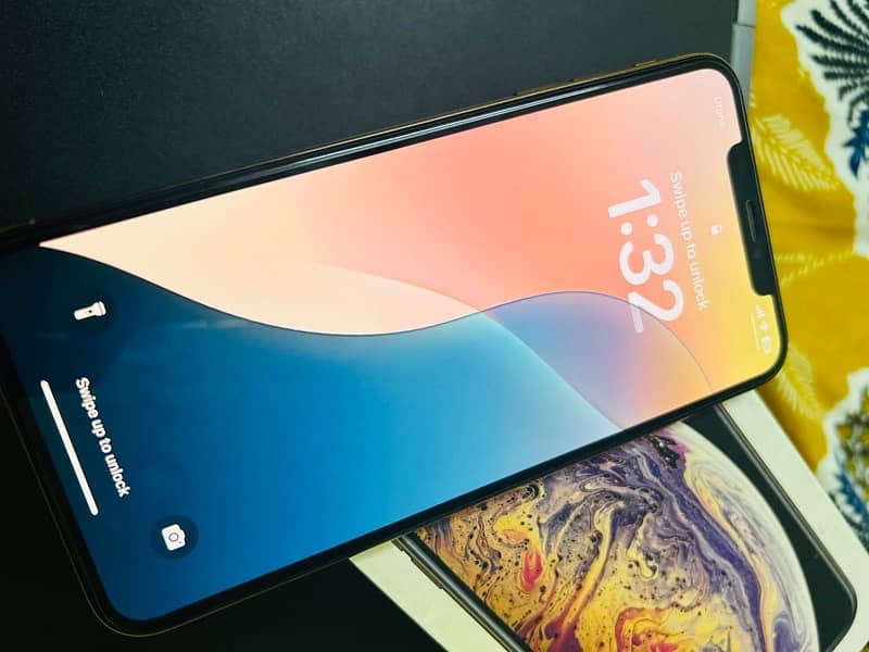 iphone XS max 64gb single sim approved 6