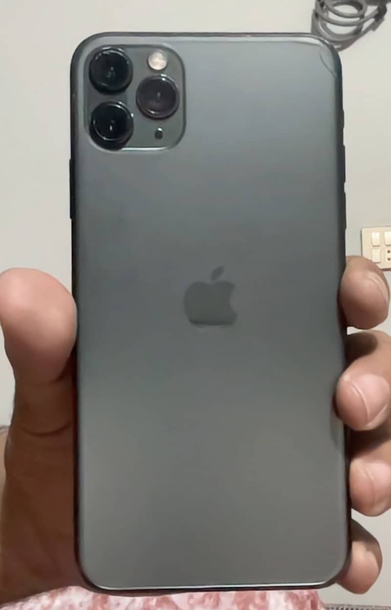 iPhone 11 Pro Max 64 GB Factory Unlocked. 0