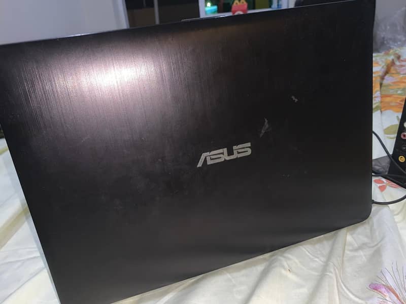 ASUS LAPTOP 5