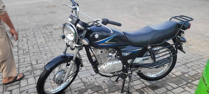 suzuki GS 150 2