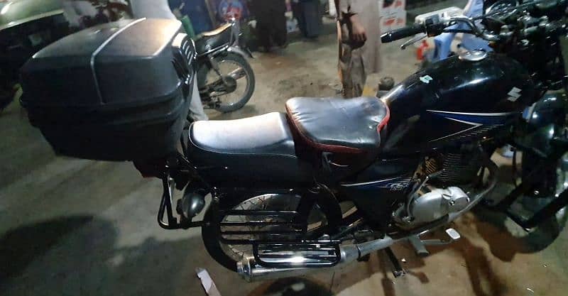 suzuki GS 150 12