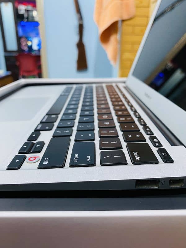 MacBook Air 2011 6