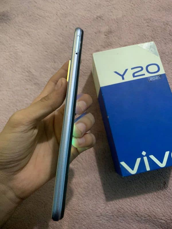 vivo y20 deul sim approval with box 4 64 gb 3