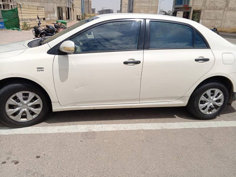 Toyota Corolla 1.6 GLI Automatic 2011 2