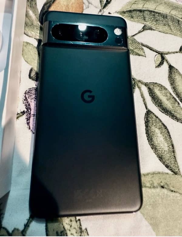 Google Pixel 8 pro(12-256)gb 1