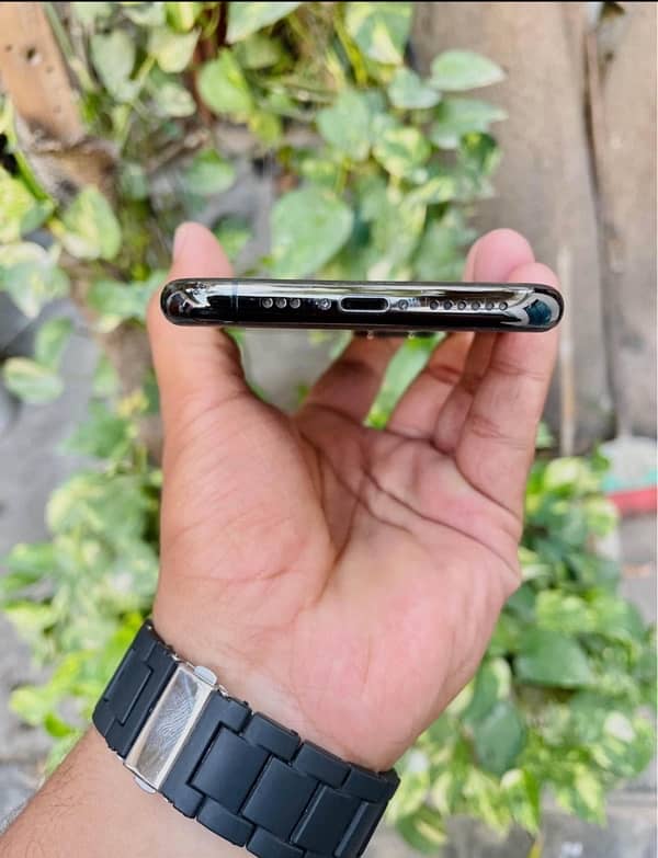 iPhone 11 PRO PTA Approved 4