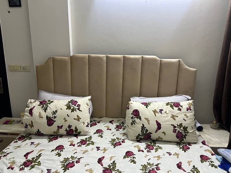 A Bed Set with Chairs Set 2