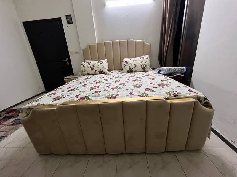 A Bed Set with Chairs Set 3