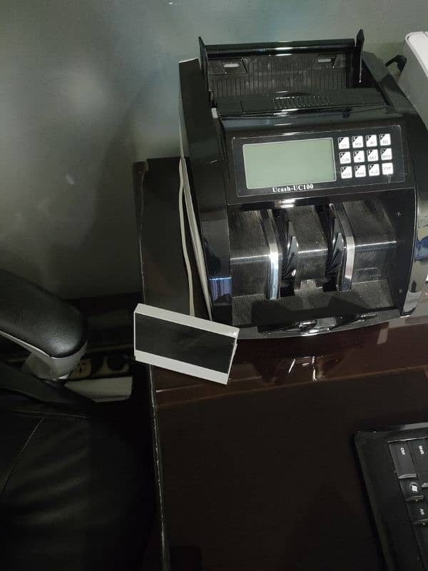 Cash Counter Machine with fake note deduction 1