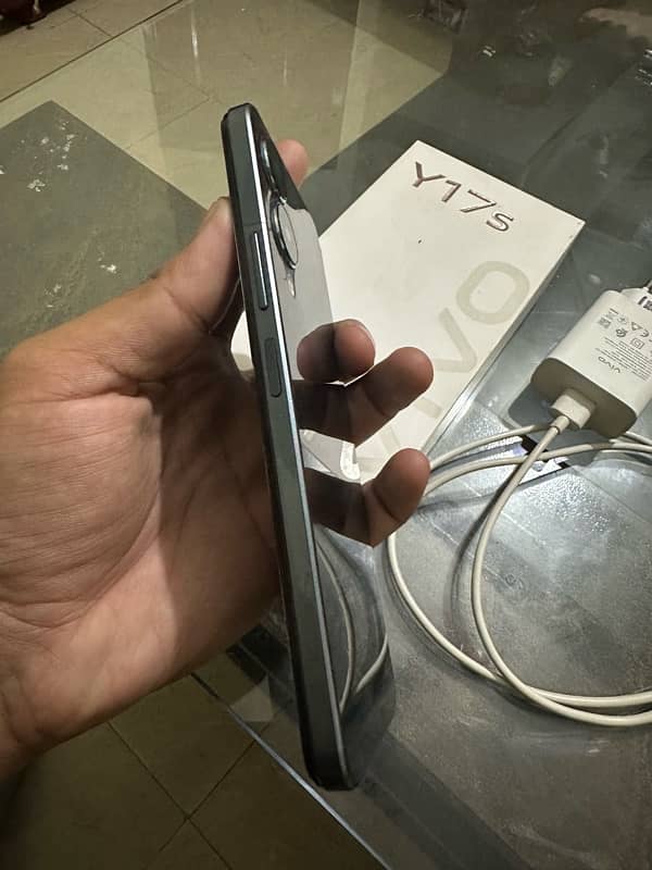 vivo y17s 5