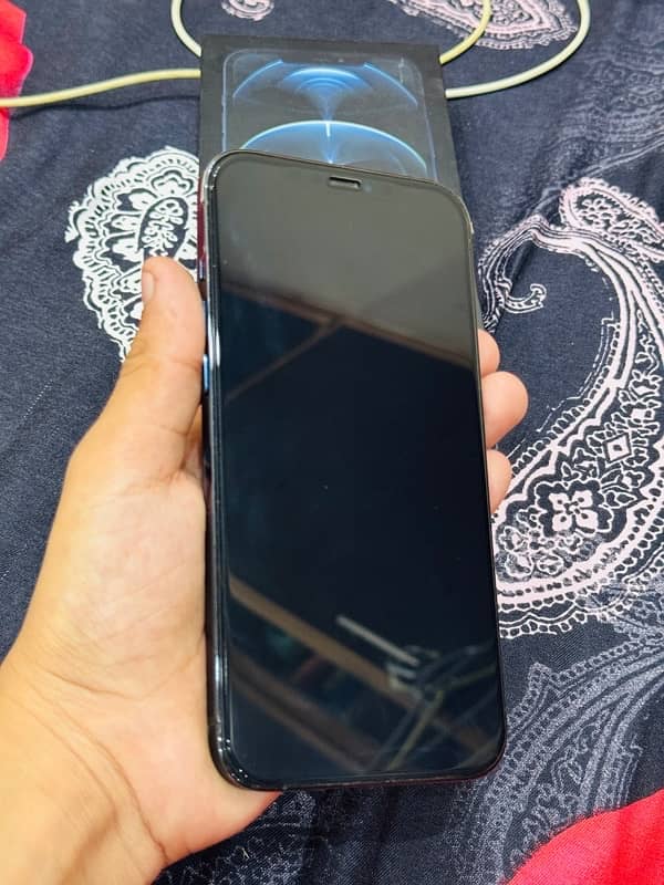 iPhone 12 Pro Max 128gb non pta Box + Cable 4