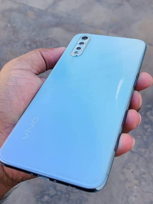 Vivo S1 4/128gb . Urgent Sale 2