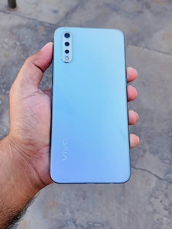 Vivo S1 4/128gb . Urgent Sale 3