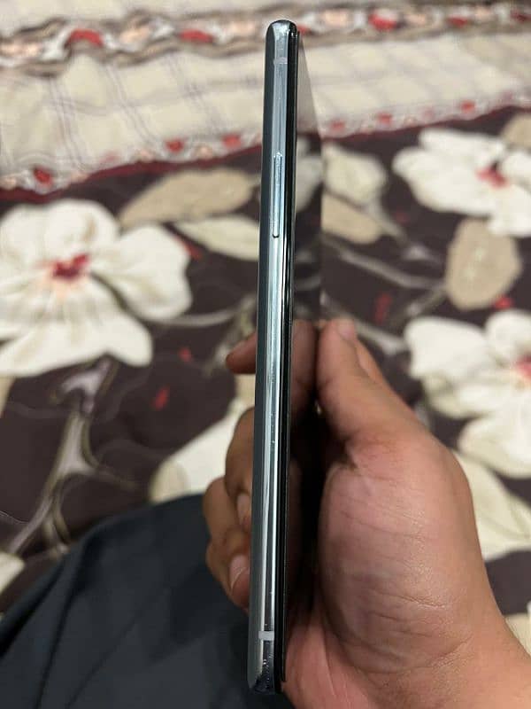 one plus 8t brand new 2