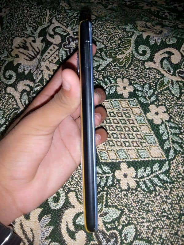 Aquos r2 official pta approved back brak 10 9 condition PUBg best 2