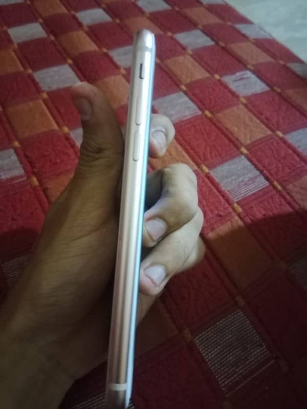 iPhone 8 64gb pta approved 3