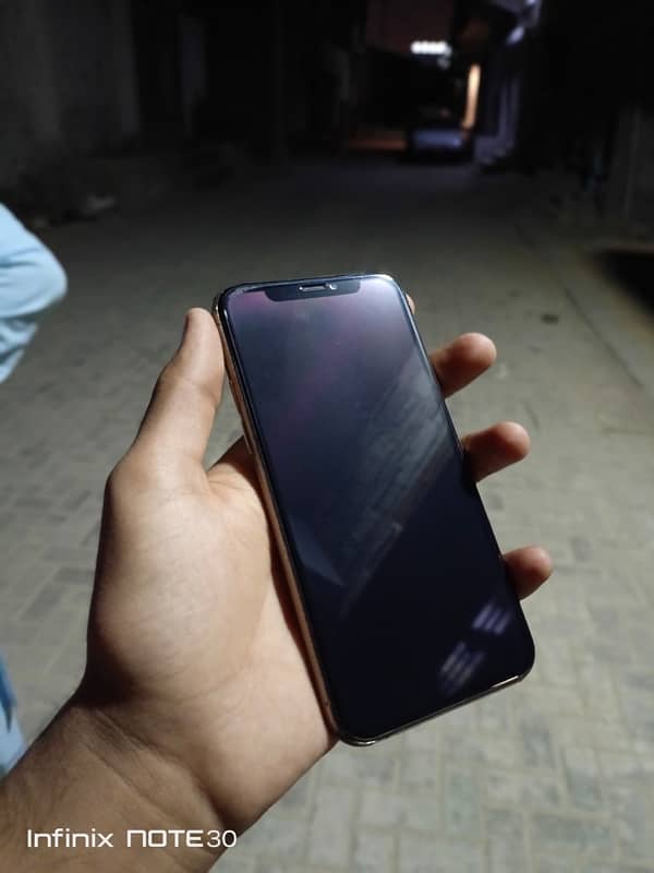 Iphone 11 Pro PTA Approved 9