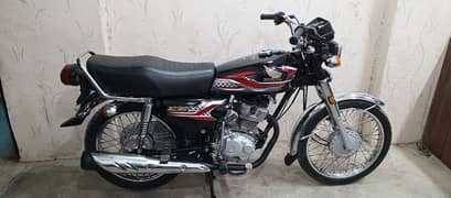 Honda CG 125 model 2024 First owner Karachi num