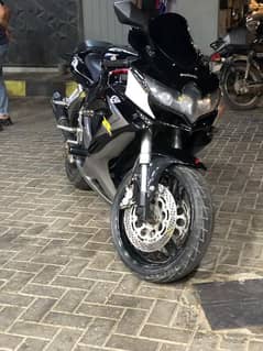 gsxr 750 urgent sale. . . . . . . 03152274182