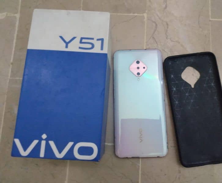 Vivo y51  ( 2020 ) 2