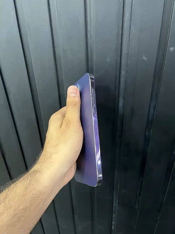 iphone 14 pro max 
Deep purple 
 
Non pta 2