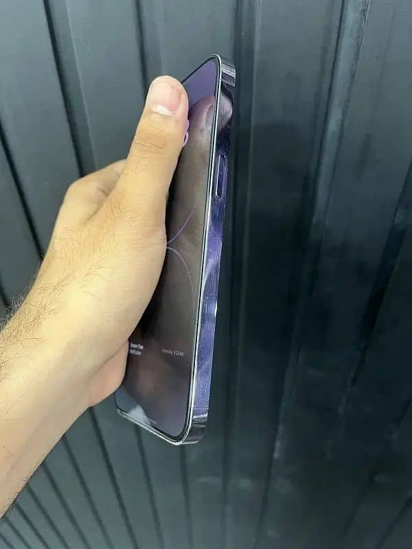 iphone 14 pro max 
Deep purple 
 
Non pta 3