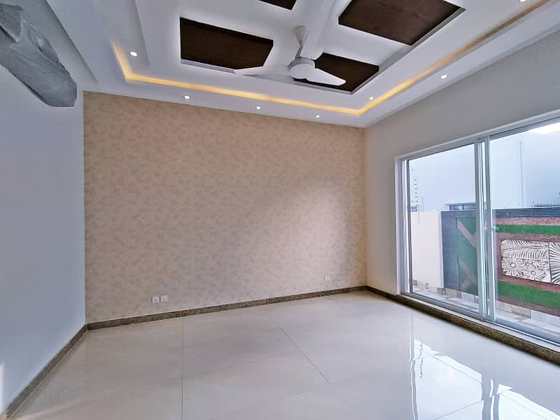 One Kanal Top Of Line Ultra Modern Bungalow Near Main Shabbir Sharif Road Top Location 14