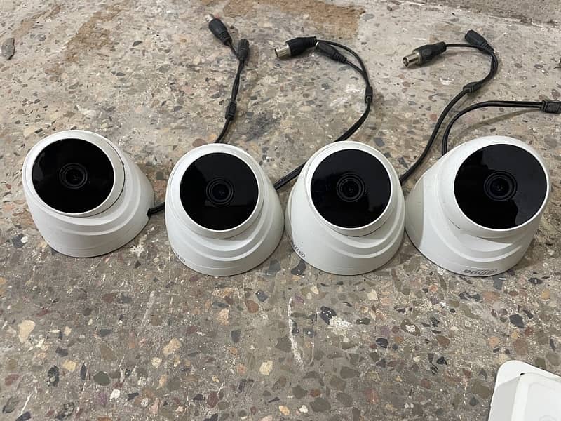 Dahua 2MP camera with 8 port DVR 3