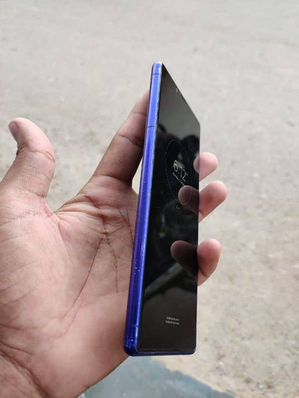 sorry xperia 1 non pta snapdragon 855 5