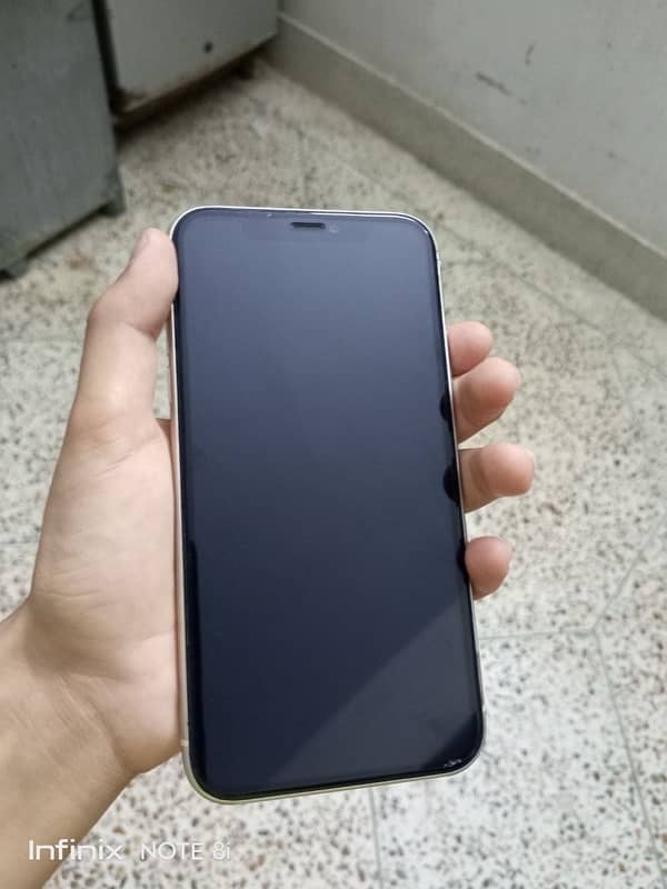 iphone 11 128 gb 8