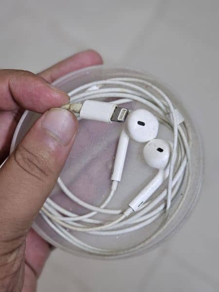 Apple original  handfree 1