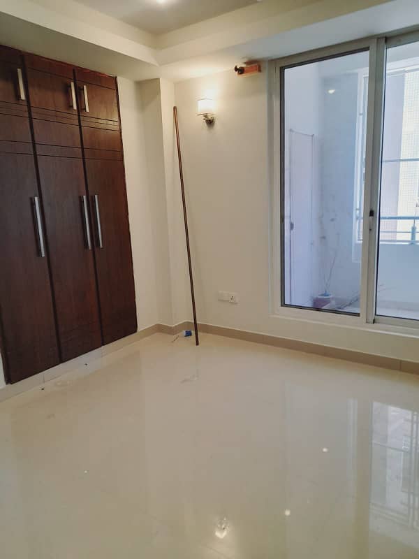 Executive Heights 2 Bed 2bath Tv Lounge Kitchen Car Parking Un-Furnished Apartment Available For Rent In F11 Markaz 4