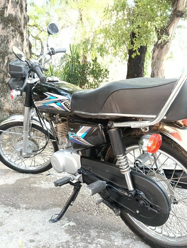 Honda CG125 11