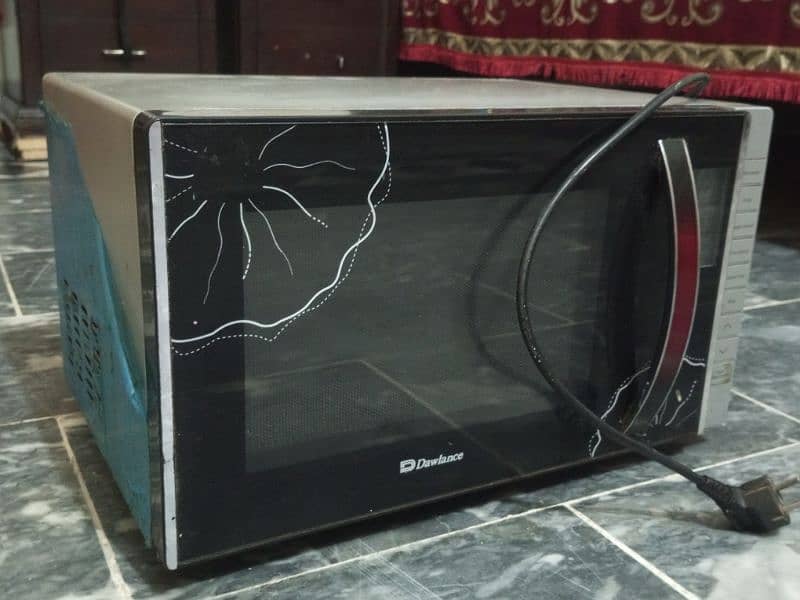 dawlance oragnal oven in good condition for sell 0