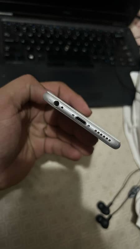 iphone 6 64 gbs silver non pta 3